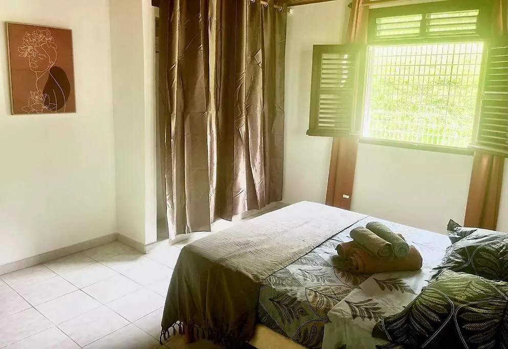 Villa Ressources, Paisible Et Avec Vue Degagee Riviere-Salee 0*,
